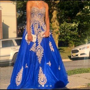Prom dress Ball gown